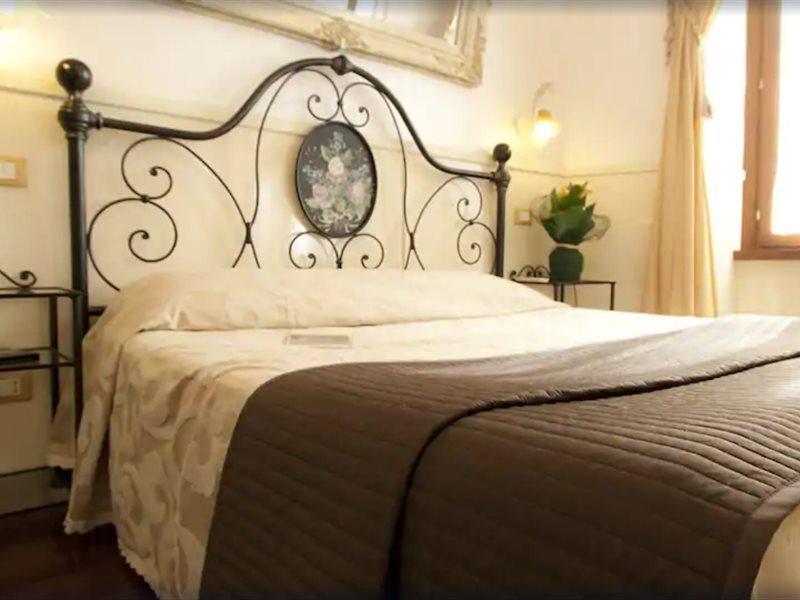 Le Suite Di Via Ottaviano - Suite In Rome B&B Экстерьер фото