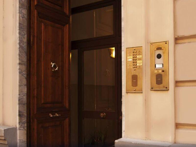 Le Suite Di Via Ottaviano - Suite In Rome B&B Экстерьер фото