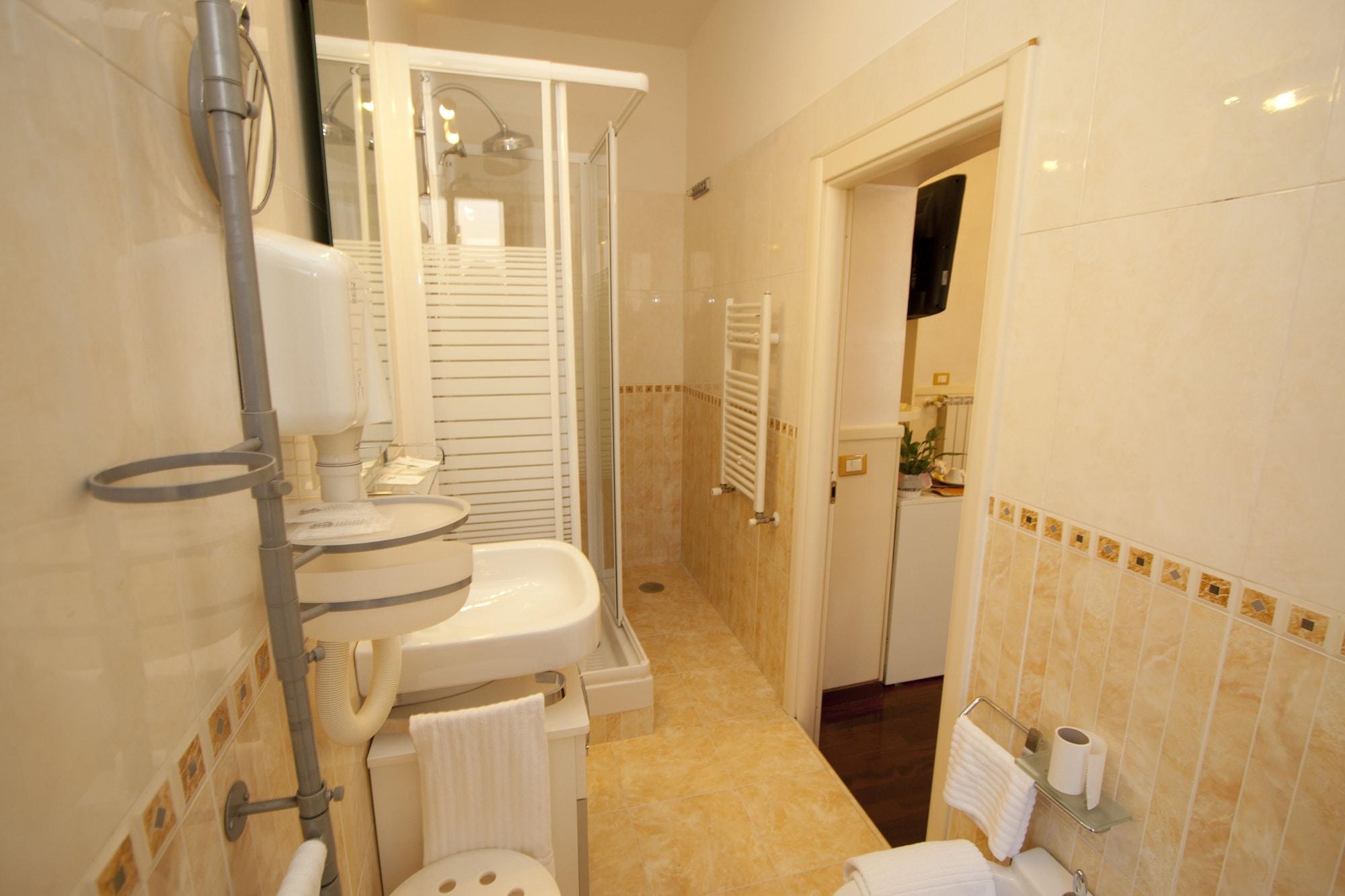 Le Suite Di Via Ottaviano - Suite In Rome B&B Экстерьер фото