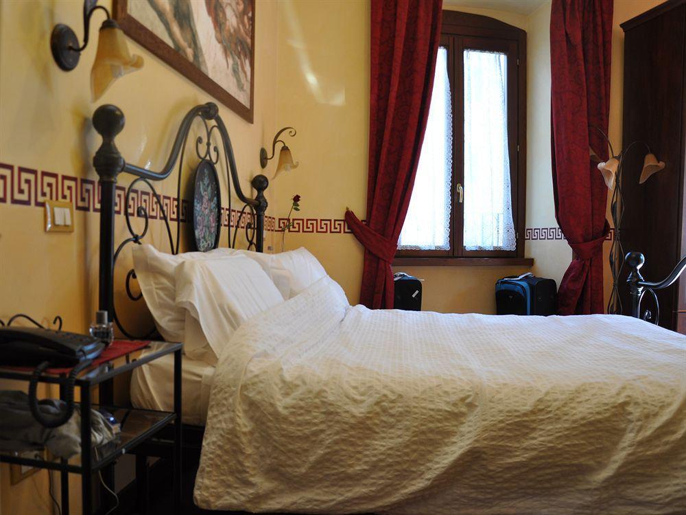 Le Suite Di Via Ottaviano - Suite In Rome B&B Экстерьер фото