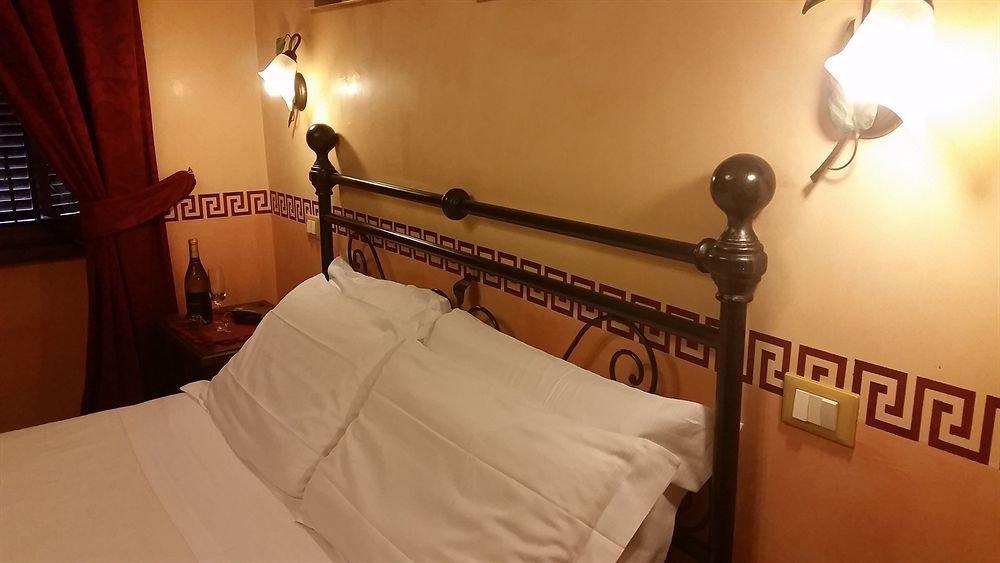 Le Suite Di Via Ottaviano - Suite In Rome B&B Экстерьер фото